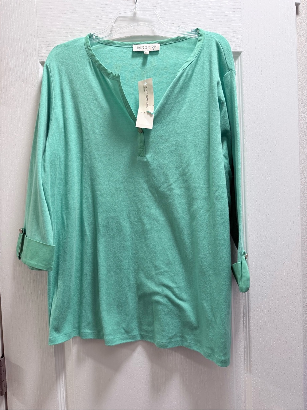 Jones New York NWT Seafoam Roll-Tab 3/4 Sleeve Shirt